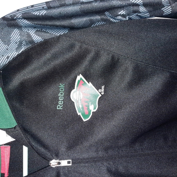 Reebok Black and Green Athletic Jacket Minnesota Wilds - Picture 6 of 12